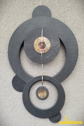 Pendulum clock V