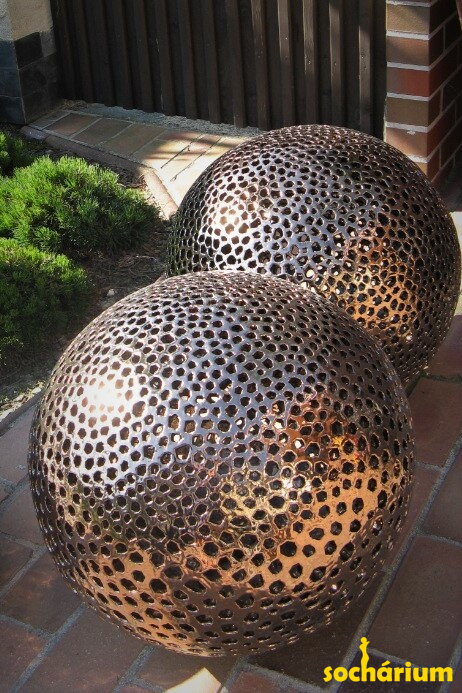 Bronze balls