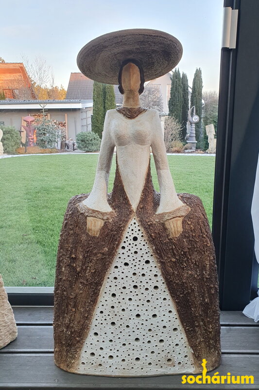 Lady with a hat