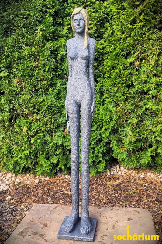 Woman with keys II
